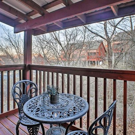 Cabin-Style Studio Right Off The Branson Strip! Apartment Exterior photo