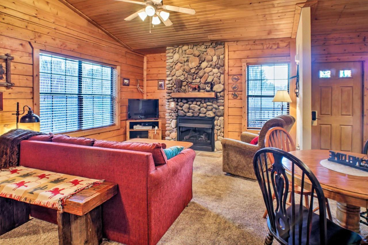 Cabin-Style Studio Right Off The Branson Strip! Apartment Exterior photo