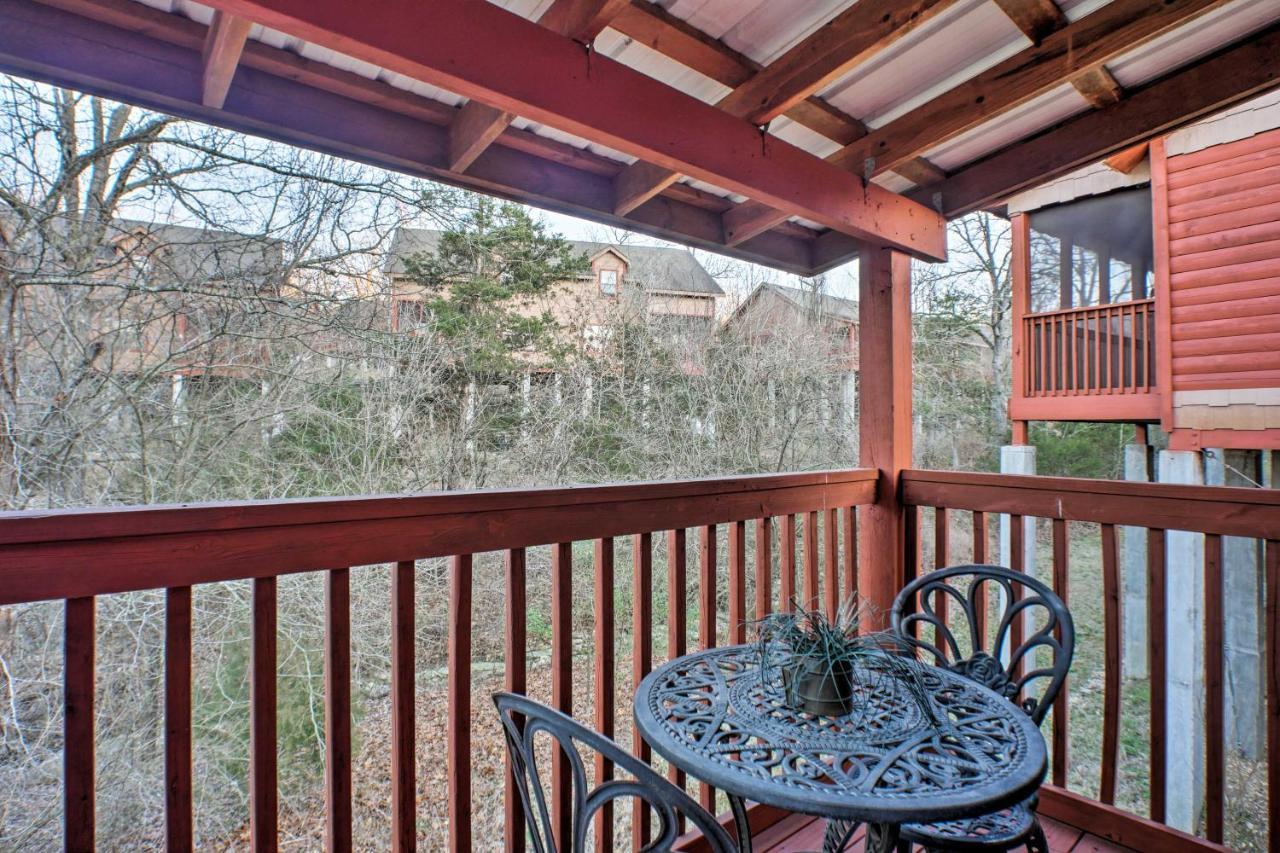 Cabin-Style Studio Right Off The Branson Strip! Apartment Exterior photo